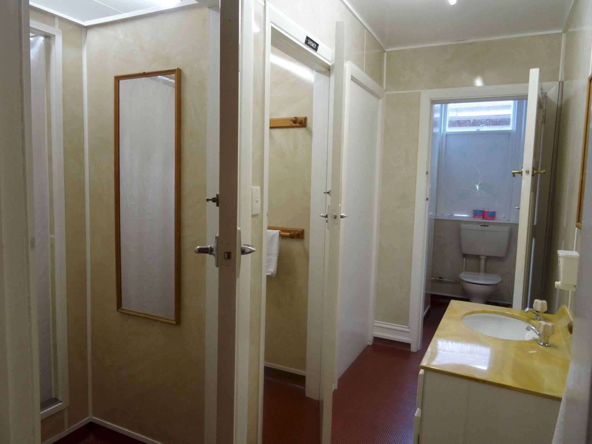 Sahara Motels Dunedin Exterior foto