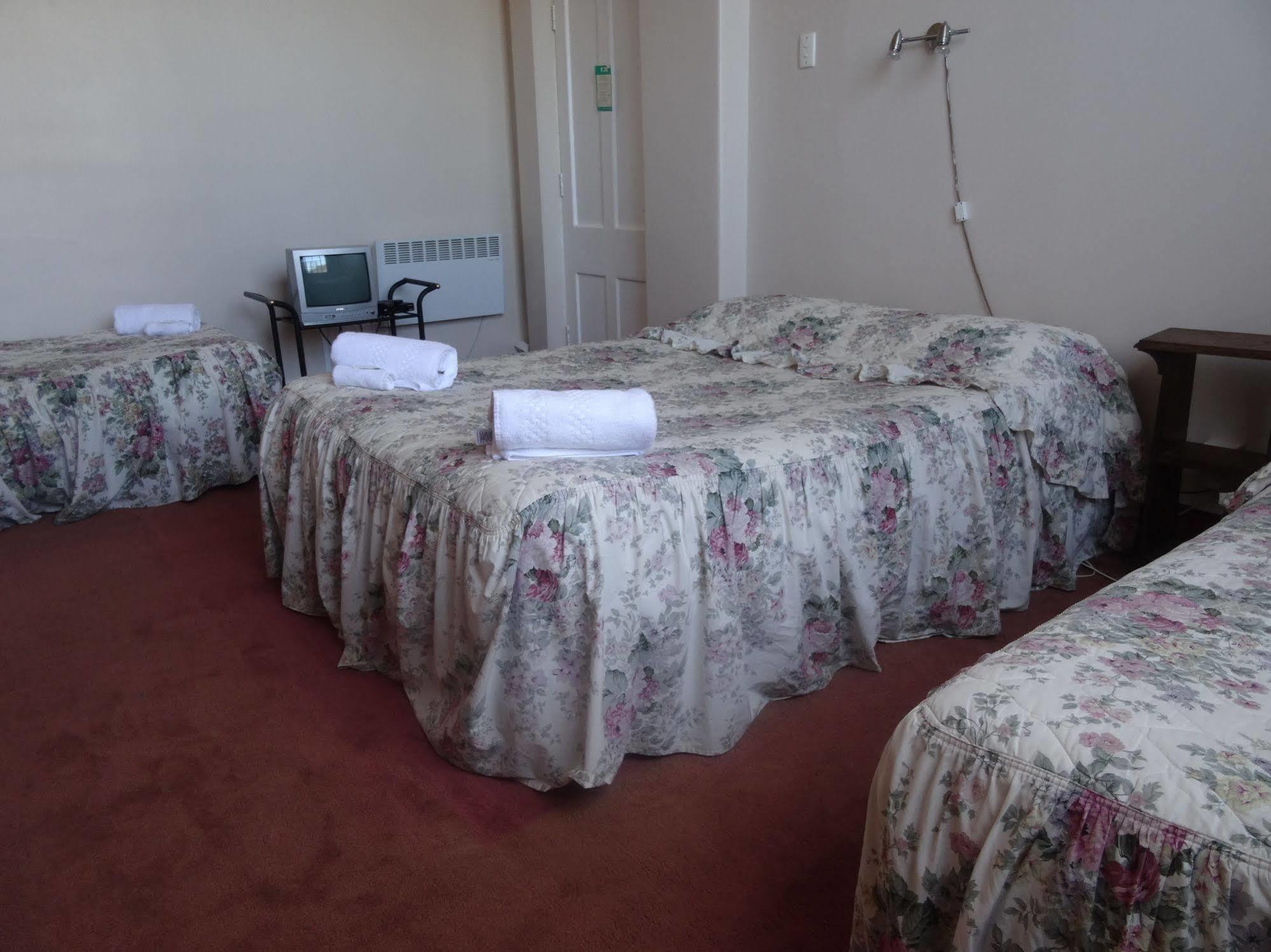 Sahara Motels Dunedin Exterior foto